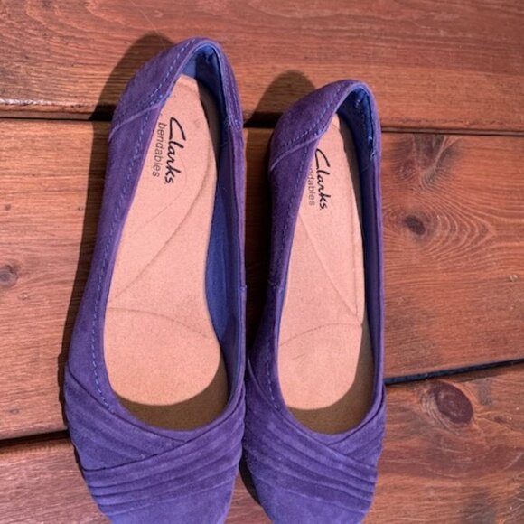 Clarks Suede Flats , Size 8 - Picture 3 of 7